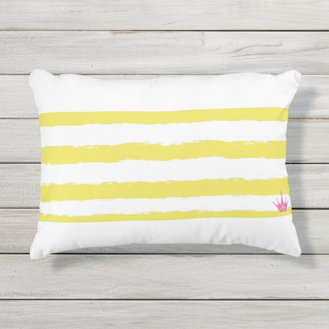 Yellow stripes and a pink crown Accent Pillow アウトドアクッション (正面)