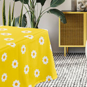 Yellow tablecloth with daisies  テーブルクロス