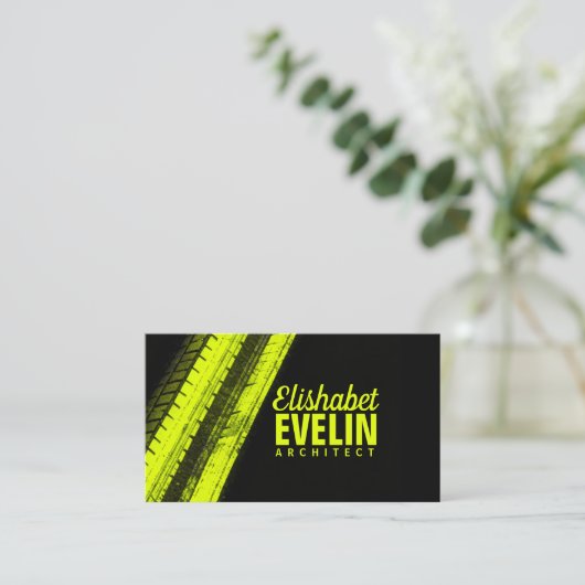 Yellow Tread Paths on Black Backdrop 名刺 (スタンド正面)