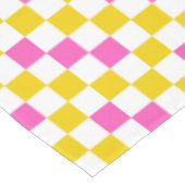 Yellow White Pink Checkered Design  テーブルクロス (アングル)