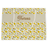 Yellow Wildflowers Pattern Monogram Name ラージペーパーバッグ (正面)
