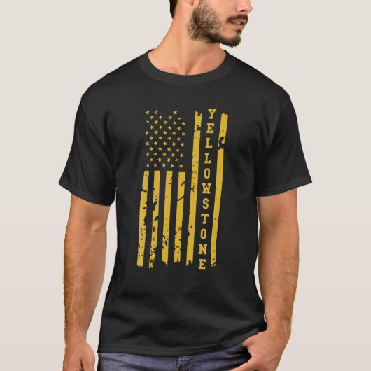 Yellowstone Distressed American Flag Tシャツ (正面)