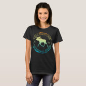 Yellowstone National Park Wyoming Retro Moose Hike Tシャツ (正面フル)