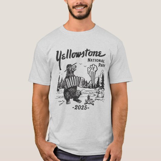 Yellowstone Road Trip 2025 Family Vacation Shirt Tシャツ (正面)