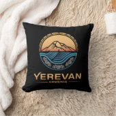 Yerevan Armenia クッション (ブランケット)