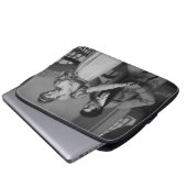 Yesかいいえ ラップトップスリーブ (正面下部)