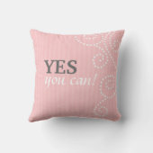 Yesできます: 3ワードの引用文の枕 クッション (裏面)