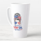 Yesは切り札の女の子が乗り越える カフェラテマグ (左アングル)