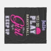 Yesは女の遊子のピンクパープルのようにバスケットボールをする フリースブランケット (正面(横))