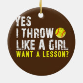 Yesを女の子のように投げるソフトボール セラミックオーナメント (裏面)