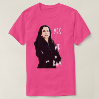 YesウカムカマラハリスTシャツ Tシャツ