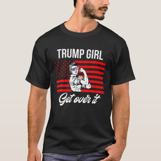 Yesトランプの女の子は、それを乗り越えるアメリカ国旗2020ホーム Tシャツ (正面)