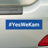 Yes我々カム#YesWeKamカマラホワイトブルーの投票 バンパーステッカー (車上)