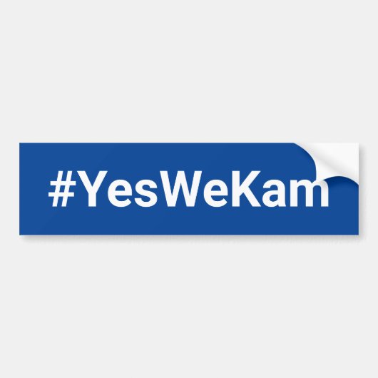 Yes我々カム#YesWeKamカマラホワイトブルーの投票 バンパーステッカー (正面)
