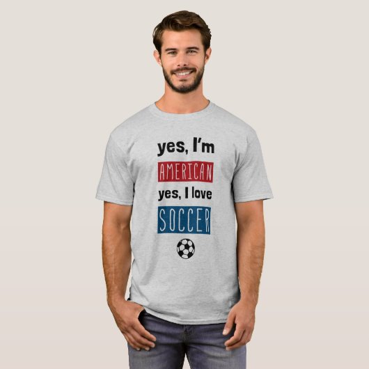Yes私はアメリカのYes私はバックプリントでサッカーが大好き Tシャツ (正面フル)