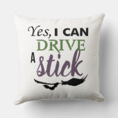 Yes私はスティックを駆動することができる – 魔女ほうき クッション (裏面)