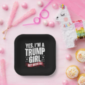 Yes私はトランプの女の子2024選挙を乗り越える ペーパープレート (パーティー)