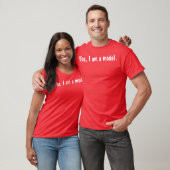 Yes私はモデルです Tシャツ (ユニセックス)