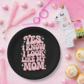 Yes私は私の母のように見えるGroovy母の日 ペーパープレート (パーティー)