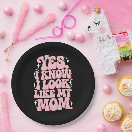 Yes私は私の母のように見えるGroovy母の日 ペーパープレート (パーティー)