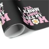 Yes私は私の母のように見えるGroovy母の日 ラッピングペーパー (ロールコーナー)