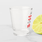 Yes私は薬局の技術者だが、私は修正できない2 ショットグラス (左)