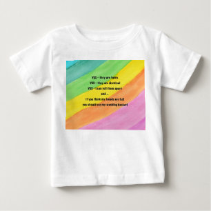 「Yes、双子だ」レインボーベビーTシャツ ベビーTシャツ