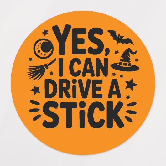 Yes, I Can Drive a Stick – おもしろ魔法使いのハロウィンD ラベル (デザイン3)