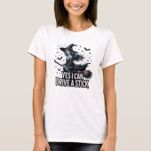 Yes I Can Drive a Stick Witch Halloween Tシャツ (正面)