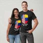 Yes, I'm Both Of Them Half American Half Venezuela Tシャツ (ユニセックス)