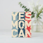Yes Mom Can ポストカード (スタンド正面)