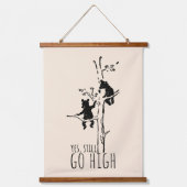 Yes, Still Go High Climbing Bears Inspirational 吊り下げ型タペストリー (正面)