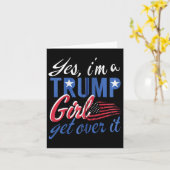 YesI#39;mトランプの女の子ItファンUsaサポート カード (黄色い花)