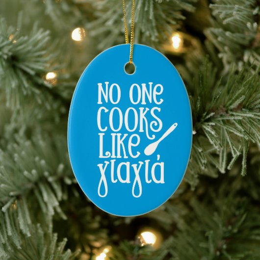 Yiayiaギリシャの祖母の写真のような調理師は誰もいない セラミックオーナメント (ツリー)