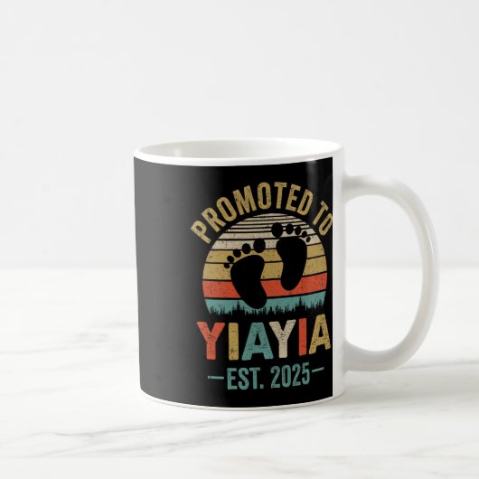 Yiayia Est 2025マザーズ・デイ・ヴィンテージに昇格 コーヒーマグカップ (右)