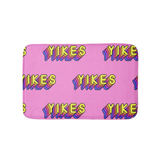 Yikes Words:ピンクのヴィンテージ壁紙。 バスマット