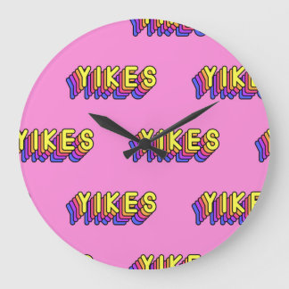 Yikes Words:ピンクのヴィンテージ壁紙。 ラージ壁時計