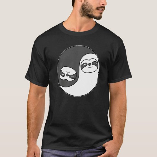 Yin and Yang Sloth Predator Meditation Acro Hatha  Tシャツ (正面)