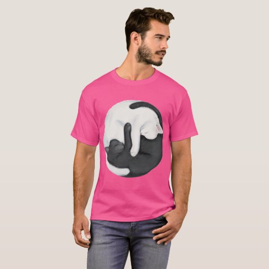 Yin Yang Balancing Cats gift gift Tシャツ (正面フル)