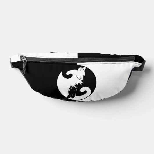 Yin yang cats ファニーパック (レイダウン)