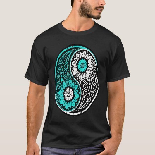 Yin Yang Ornate Namaste Yoga Peace Mindfulness Med Tシャツ (正面)