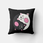 Yin Yang Sleeping Cats In Black And White クッション (裏面)