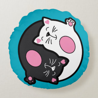 Yin Yang Sleeping Cats In Black And White  ラウンドクッション