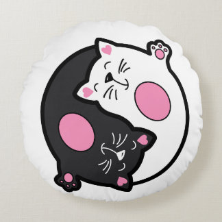 Yin Yang Sleeping Cats In Black And White  ラウンドクッション