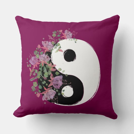Yin Yang Throw Pillow  クッション (正面)
