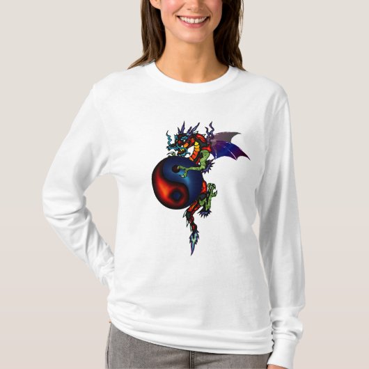 Yingヤンのドラゴンのワイシャツ Tシャツ (正面)