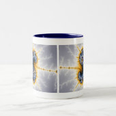 Yinyangのより手-フラクタルのマグ ツートーンマグカップ (中央)