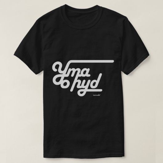 Yma o Hyd古い学校の活字デザイン Tシャツ (デザイン正面)