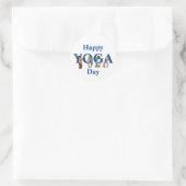 Yoga Dayスタンプ+女性ポジション型枠文字 ラウンドシール (バッグ)
