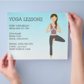 Yoga Woman In Tree Poseヨガクラス チラシ (手)